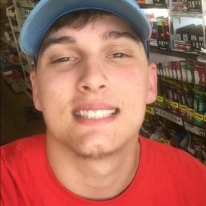 Meet your Posher, Justin